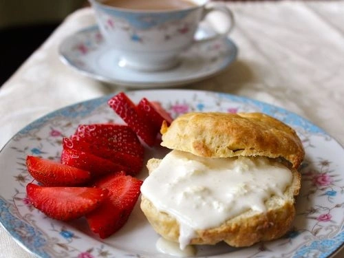 Clotted-Cream-3-1812-1388834349.jpg