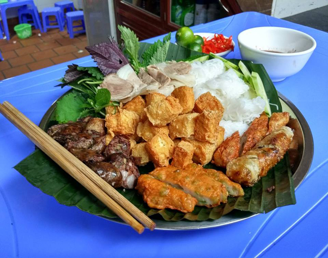 Top 6 Quán bún đậu mắm tôm Làng Đại Học “ăn là ghiền”