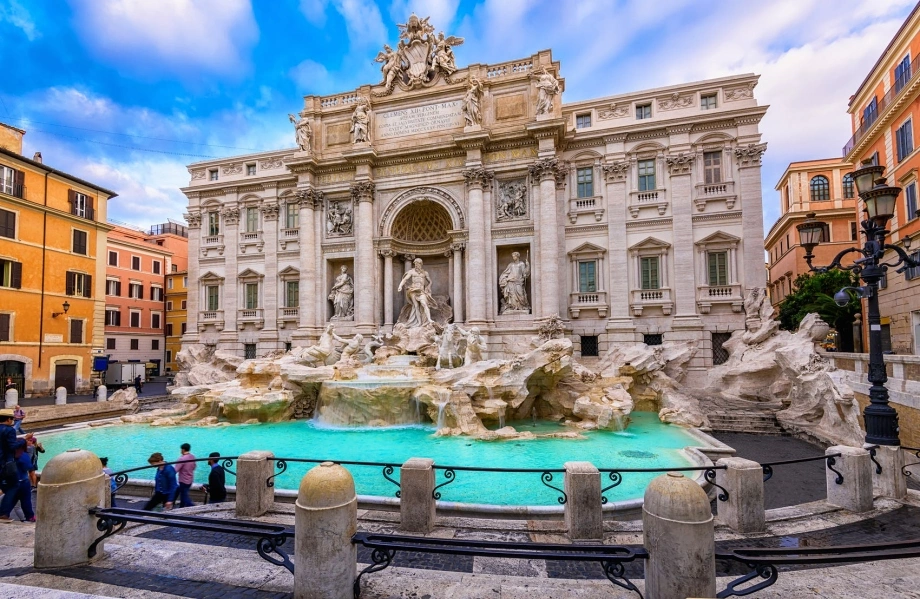 Vì sao du khách thích ném tiền ở đài phun nước Trevi? - Báo VnExpress Du lịch