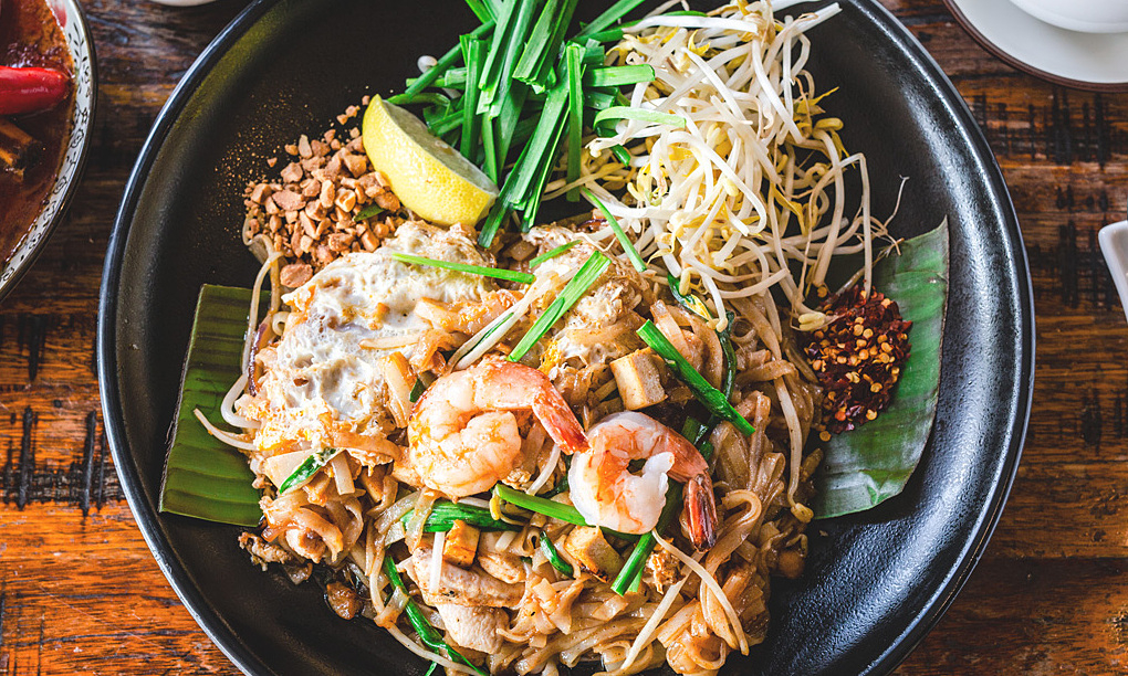 Mì ăn liền là lựa chọn quen thuộc của những người leo núi hay đi bộ đường dài vì món ăn này vừa ngon, vừa đơn giản lại thuận tiện