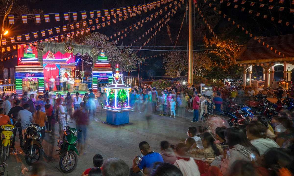 Người Khmer đón Tết Chôl Chnăm Thmây
