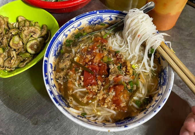 Bún sung không phải đặc sản, nhưng là món ăn được nhiều thực khách yêu thích tại Nam Định.