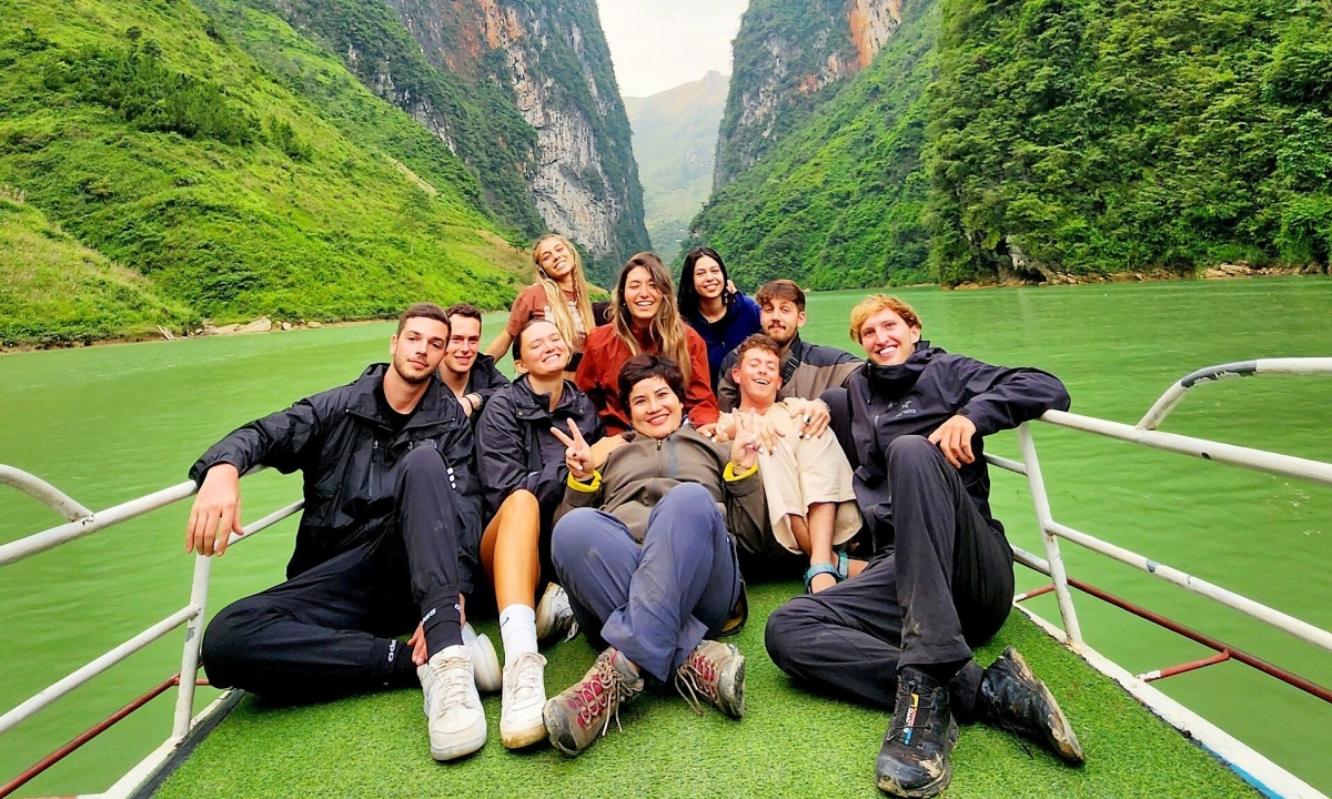 Ha Giang tour 3 days 2 nights (Ha Giang - Lung Cu Flag Tower - Nho Que River): Features, Itineraries, Prices, Booking Tips, and Reputable Agencies 8 Ha Giang tour 3 days 2 nights (Hà Giang - Cột cờ Lũng Cú - Sông Nho Quế): Highlights, Itinerary, Price, Booking Experience, and Reputable Agency