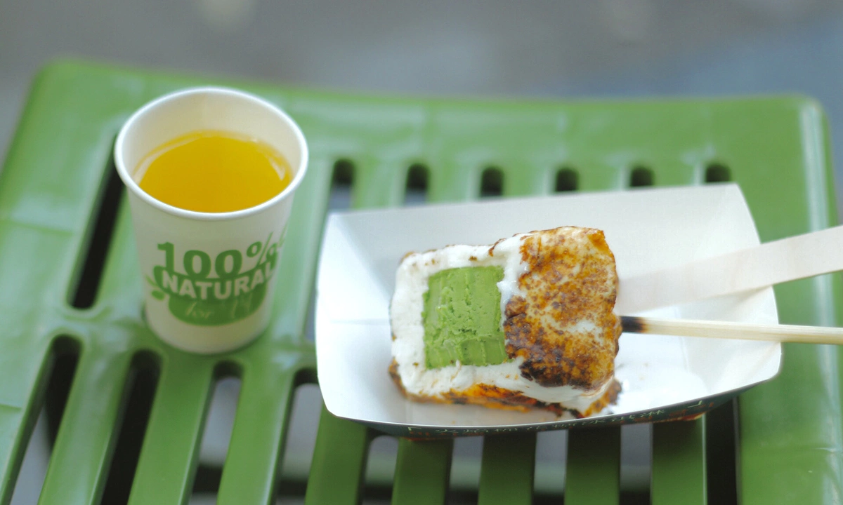 Hot and cold: torched ice cream in Hanoi