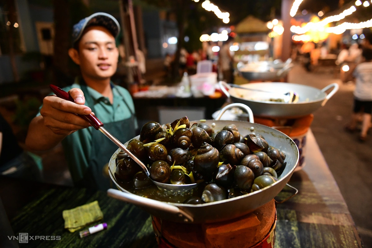 Saigon food street abuzz ahead of Tet