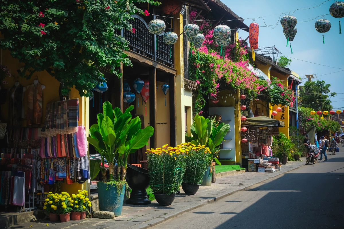 A quiet Hoi An as Tet nears