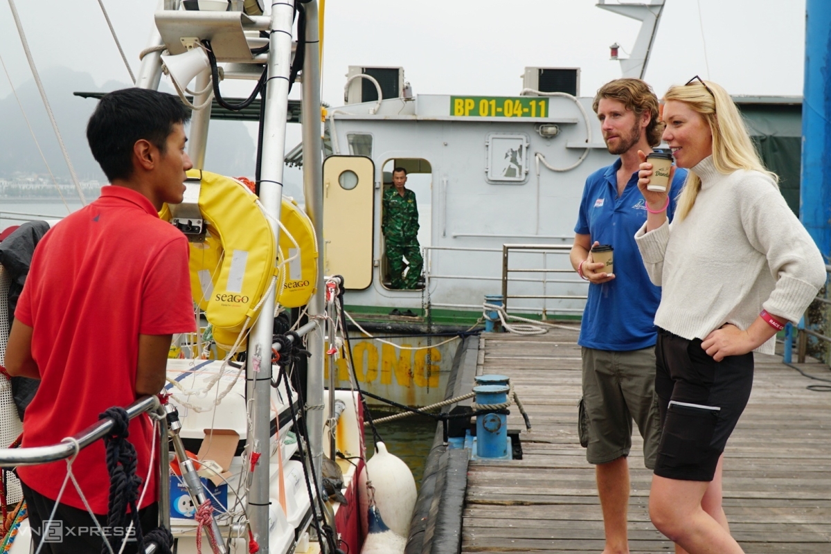 Ha Long welcomes Clipper Race sailing yachts