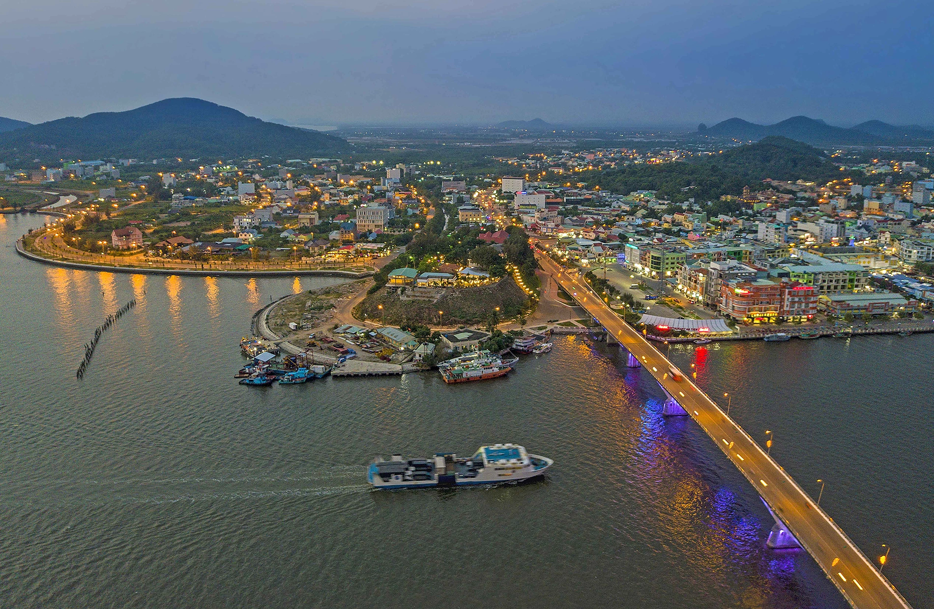 Cẩm nang Du lịch Kiên Giang 2024, top 15 địa điểm phải trải nghiệm