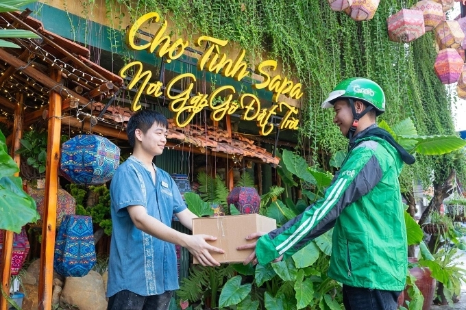 Dịch vụ giao trả miễn phí đồ khách hàng để quên tại Nhà hàng Chợ tình Sapa. - Ảnh: Nhà hàng Chợ tình Sapa