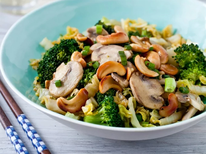Một món salad tại Chay Vị Lai. Ảnh: Vị Lai