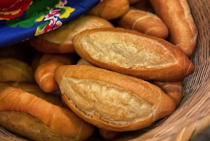 Bánh mì tươi dùng trong ngày ở nhà hàng An Choi. Ảnh: An Choi