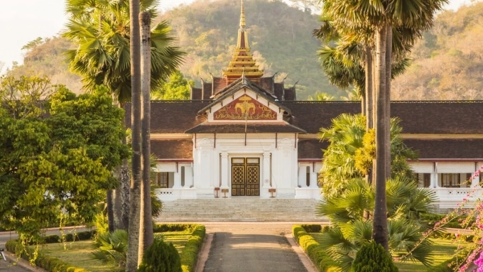 Khung cảnh ở Luang Prabang, Lào. Ảnh: Agoda