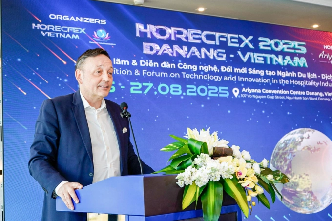 Ông Andre Pierre, Giám đốc điều hành HorecFex Việt Nam phát biểu tại họp báo ra mắt sự kiện. Ảnh: ACC