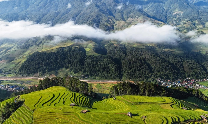 Đồi Móng Ngựa nhìn từ trên cao, sáng 17/9. Ảnh: Khang Phủ
