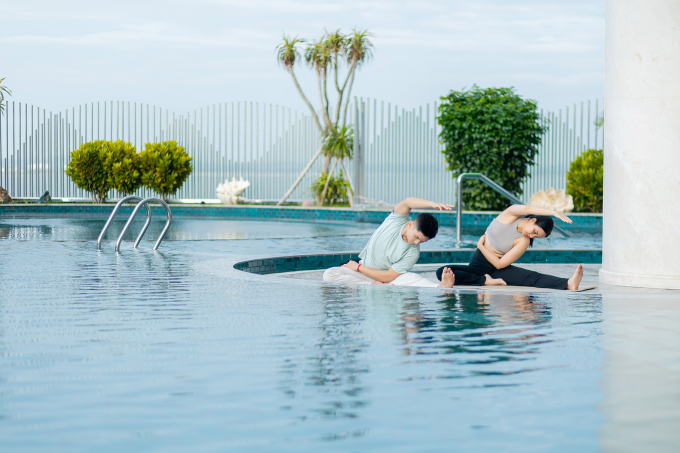 Tập yoga buổi sáng.  Ảnh: Tuan Dao