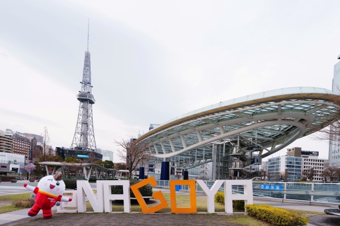 Vietjet giới thiệu du lịch Việt tại lễ hội tại Nagoya Gấu Amy, linh vật của Vietjet xuất hiện tại công viên Hisaya Odori, nơi diễn ra sự kiện. Ảnh: Tài Nguyễn