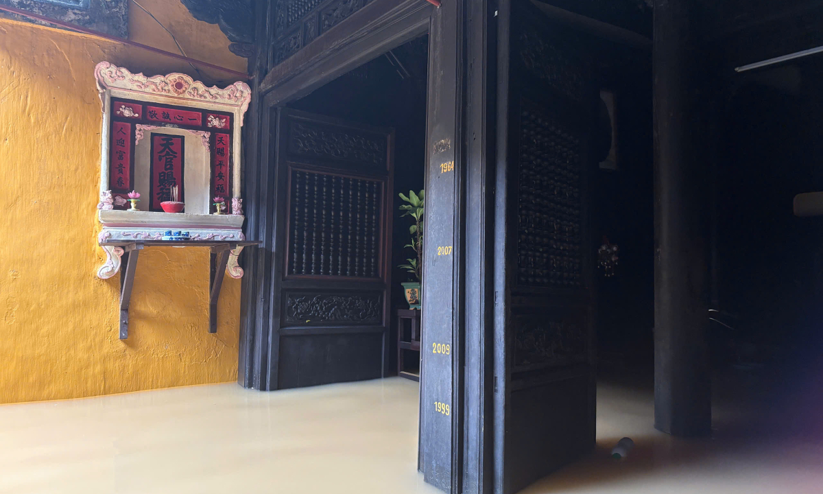 Nhà cổ 300 năm ghi dấu các mốc lũ lịch sử ở Hội An