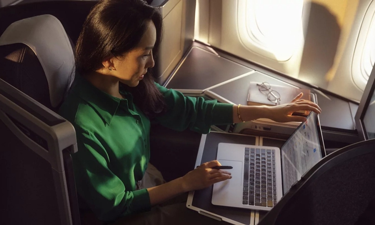 Khách rơi laptop vào khoang hàng, máy bay phải quay đầu