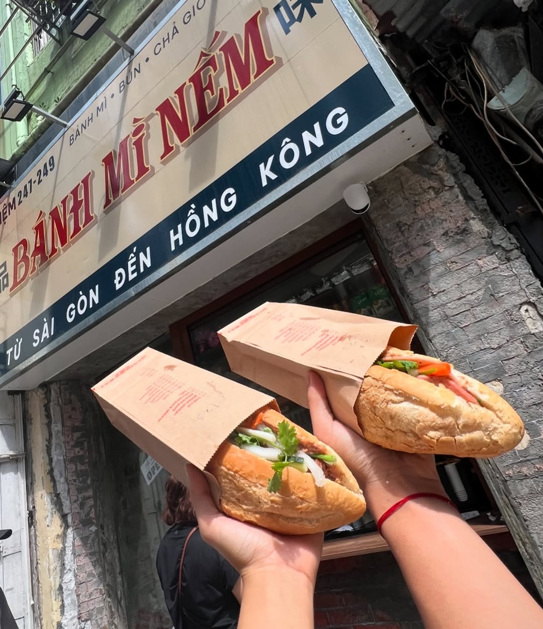 Tiệm Bánh mì Nếm của Đặng Kiên Di tại Hong Kong được Michelin vinh danh