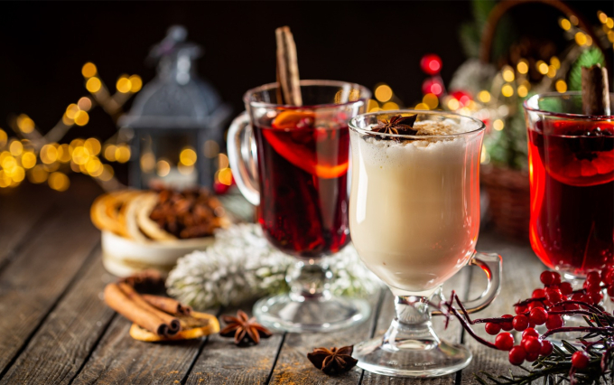 Bộ đôi đồ uống làm nên không khí ngày Giáng sinh Bộ đôi đêm Giáng sinh. Ảnh: Mashed