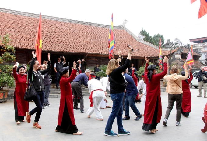 Phú Thọ đẩy mạnh quy hoạch di tích quốc gia Trải nghiệm hát Xoan. Ảnh: Huyền Trang