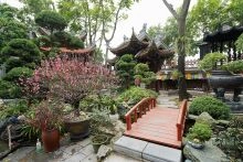 Chùa Vạn Niên Hồ Tây