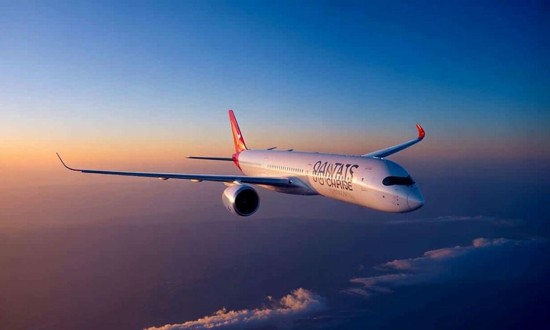 Ngắm mặt trời mọc hai lần trên chuyến bay dài nhất thế giới