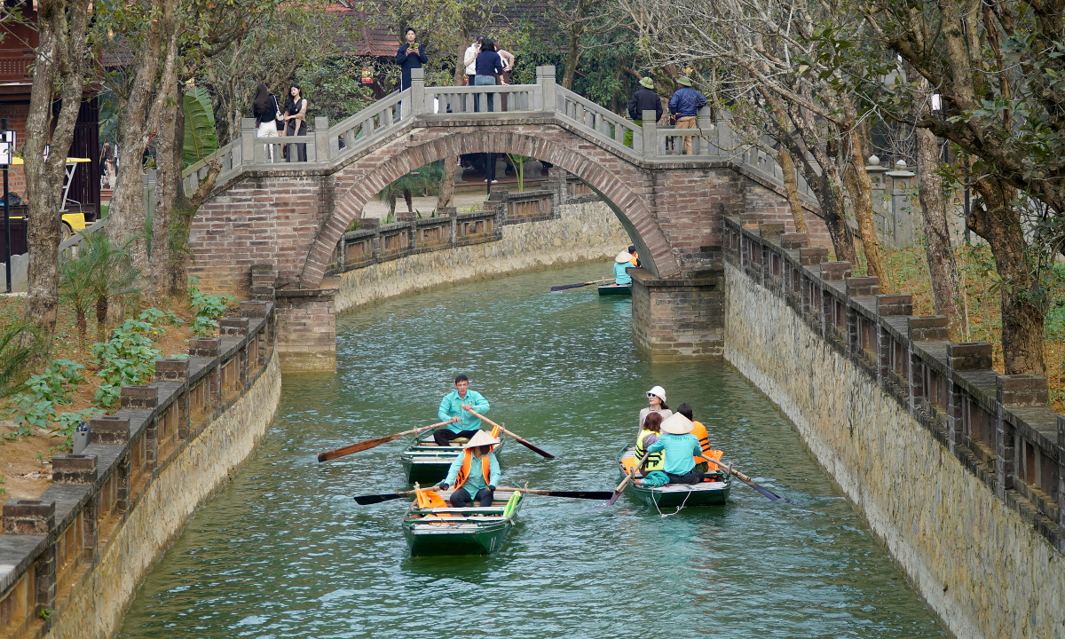 Khách Việt 'quay xe' chọn du lịch ngắn ngày dịp 30/4