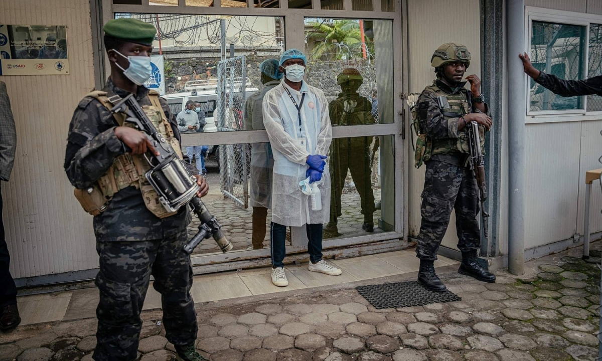 Các nước châu Á siết cửa khẩu ngăn dịch Ebola 관련 이미지