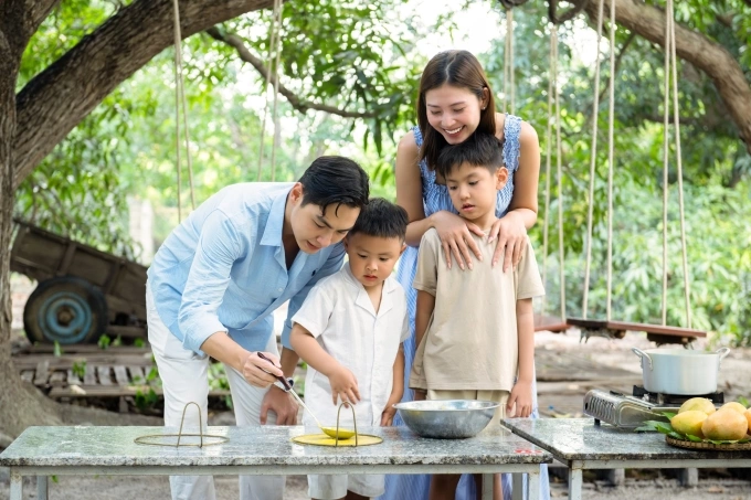 Thăm vườn xoài Cát Tiên và học làm bánh xoài. Ảnh: Radisson Blu Resort Cam Ranh