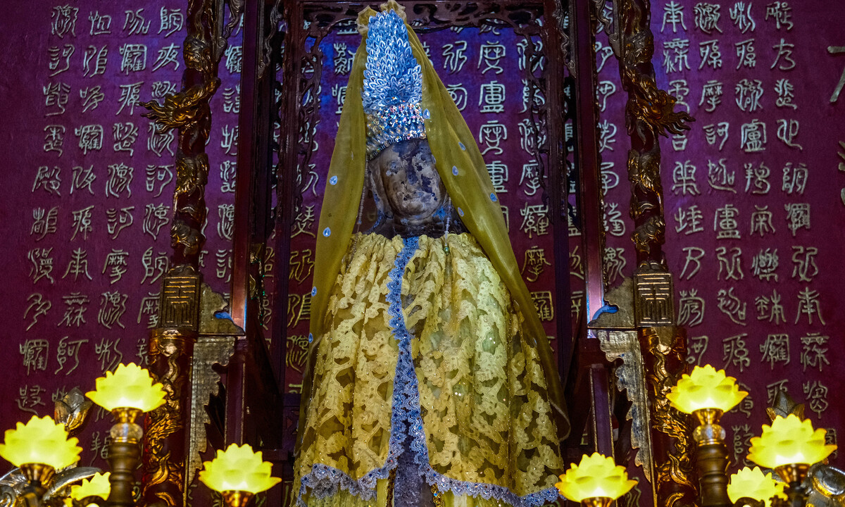 Ngôi chùa Đăk Lăk nổi tiếng với tượng Phật dạt vào từ biển