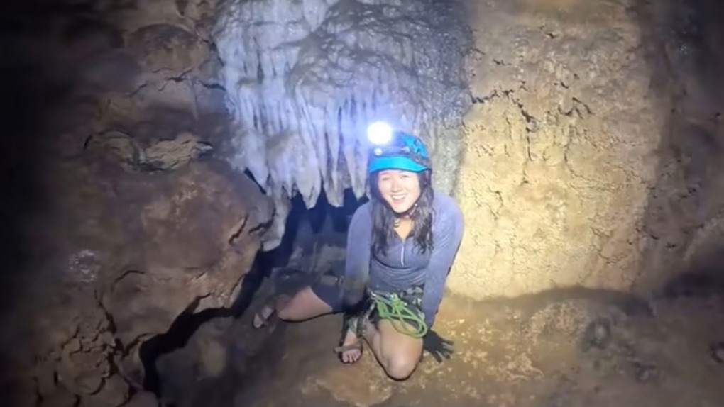 Michelle Cabrera trong chuyến khám phá hang Rục Mòn năm 2024. Ảnh: Courtesy Michelle Cabrera