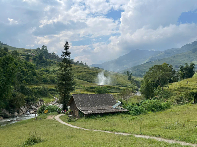 Đường vào thung lũng Utopia. Ảnh: Linh Hương 1786675186517-1549945986625036466-268561